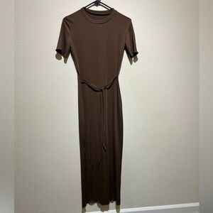 Brown Tie Waist Short Sleeved Bodycon Maxi Dress - MEDIUM